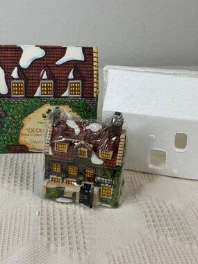 Charles Dickens Dedlock Arms Ornament Retired 1994 Collectors Edition NIB